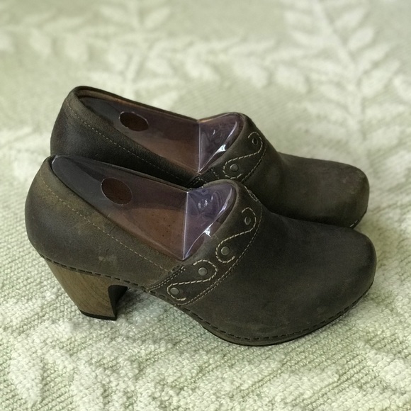 Dansko Riki Brown Leather Clogs - Picture 1 of 7